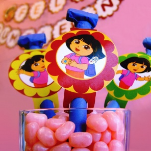 Make Noise with Dora Party Blowers