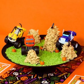 Blaze Hayride Haystacks