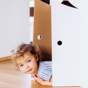 5 Ways to Keep Kids Occupied in Small Spaces