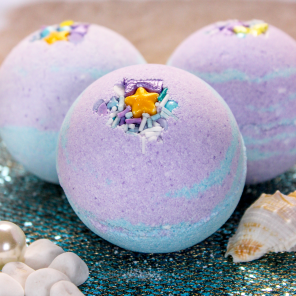 Make Your Own Mermaid Bath Bomb