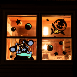 Easy Nick Jr. Window Decorations