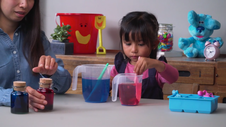 DIY Blue’s Clues & You! Sensory Bin | Nickelodeon Parents