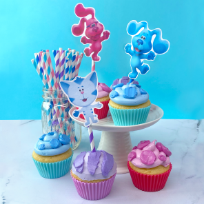 Make Blue, Magenta & Periwinkle Cupcakes